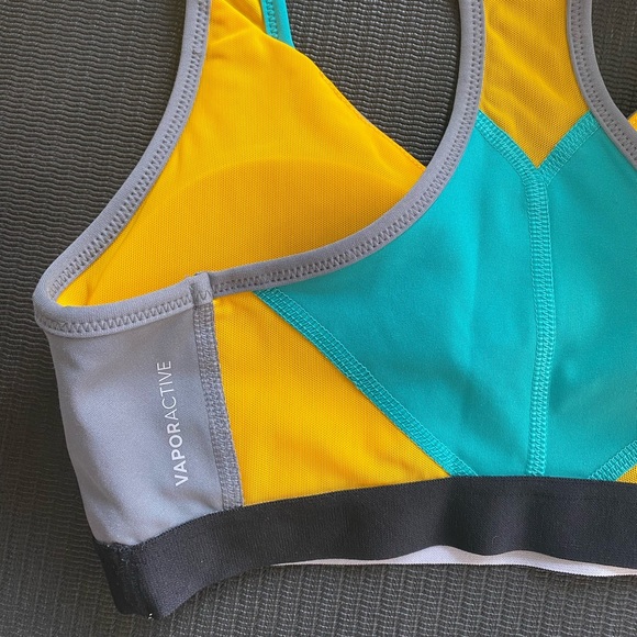 MISSION Sports Bra - M - Picture 6 of 7